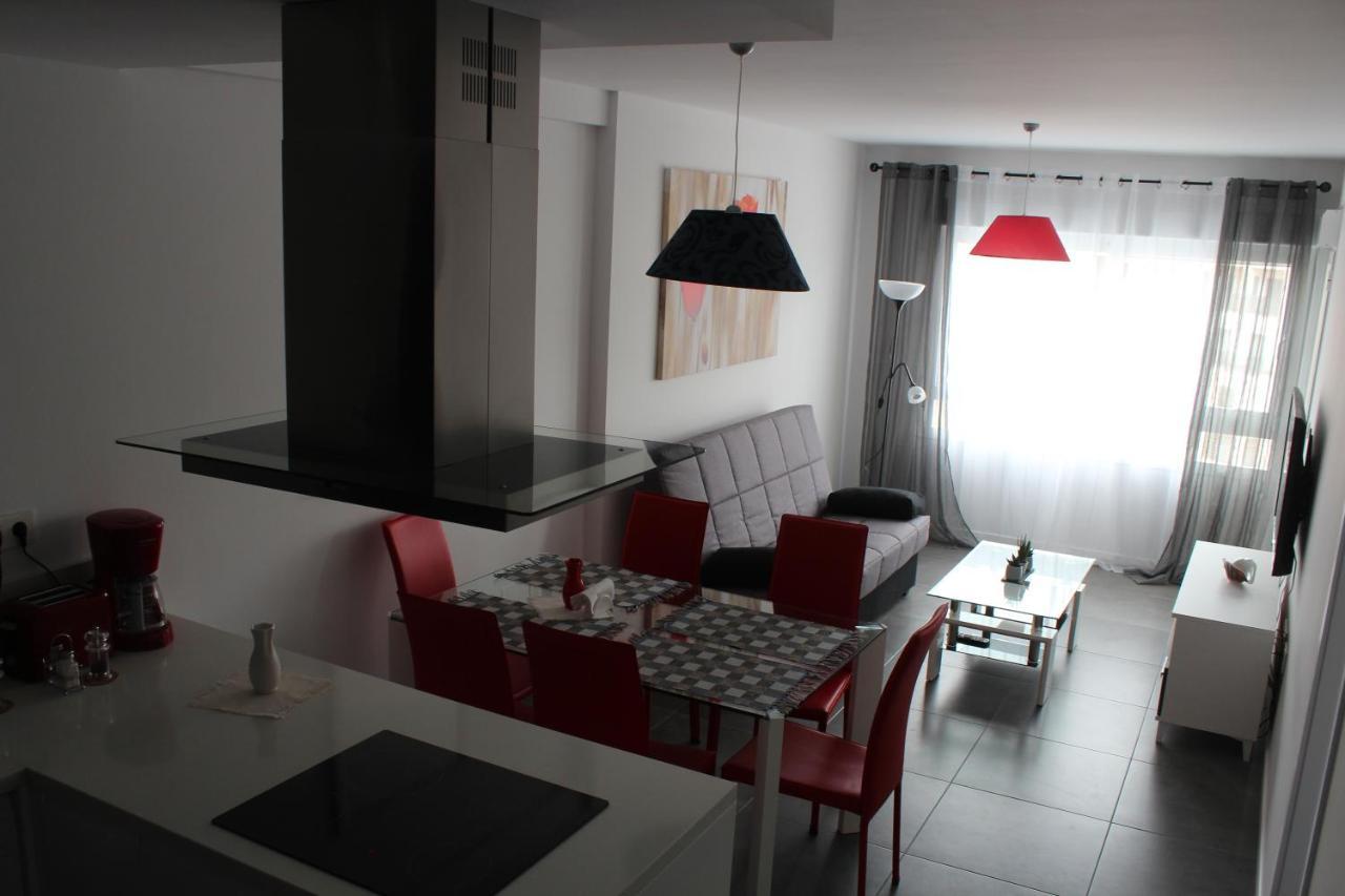 New Apartment With Sea View Of Andrew And Natallia 캄포아모르 외부 사진