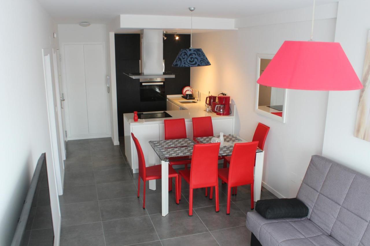 New Apartment With Sea View Of Andrew And Natallia 캄포아모르 외부 사진